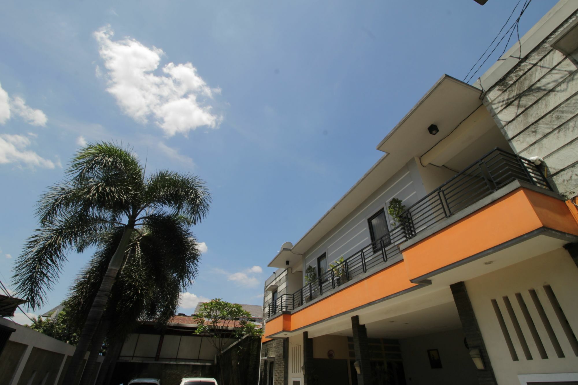 Reddoorz @ Pangeran Antasari 2 Hotel Cilandak  Екстериор снимка